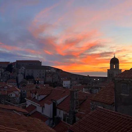 Plaza Royal In The Centre Apartment