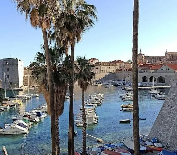 דירה Plaza Royal In The Centre