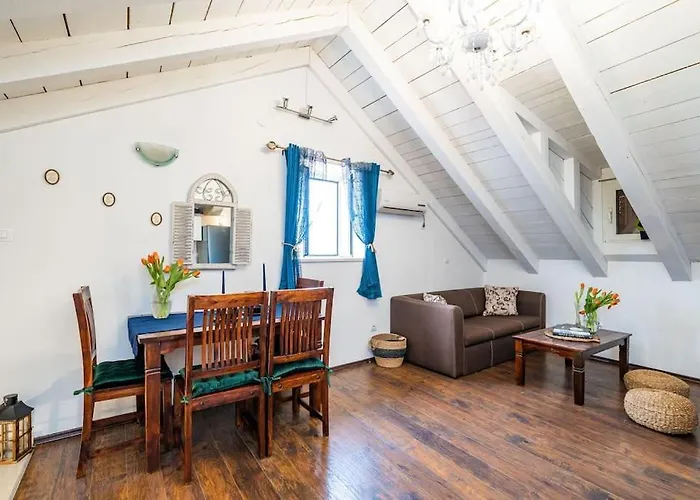 Plaza Royal In The Centre