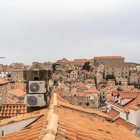 Plaza Royal In The Centre